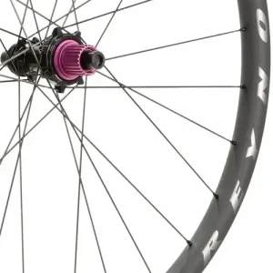 Gyors kiszállítás Reynolds Blacklabel 307/309 Enduro Expert 29/27,5-es MTB karbon kerékszett, (30x622, 30x584), tárcsafékes (CenterLock), átütőtengelyes Boost (15x110, 12x148), Sram XD, Microspline 12s, TL-Ready, hookless, 1870g, fekete